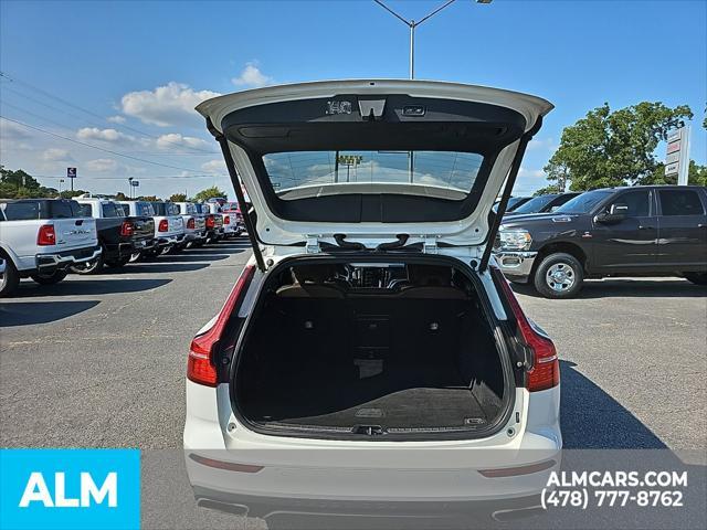 used 2021 Volvo V60 Cross Country car, priced at $22,920