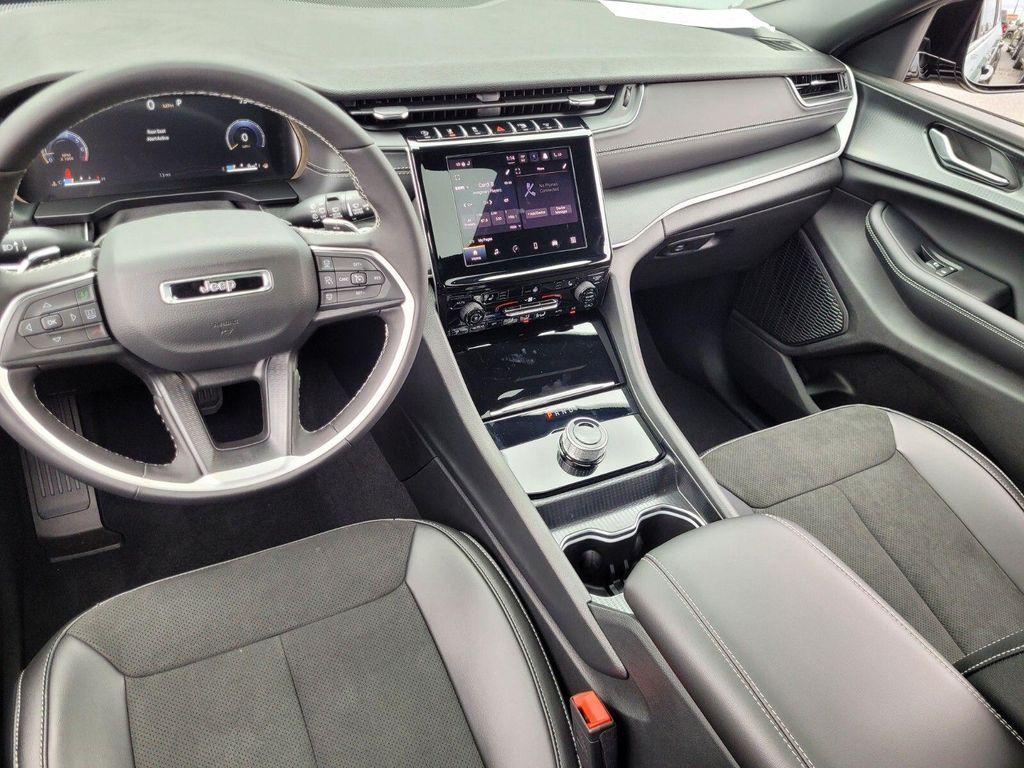 new 2025 Jeep Grand Cherokee L car, priced at $41,375