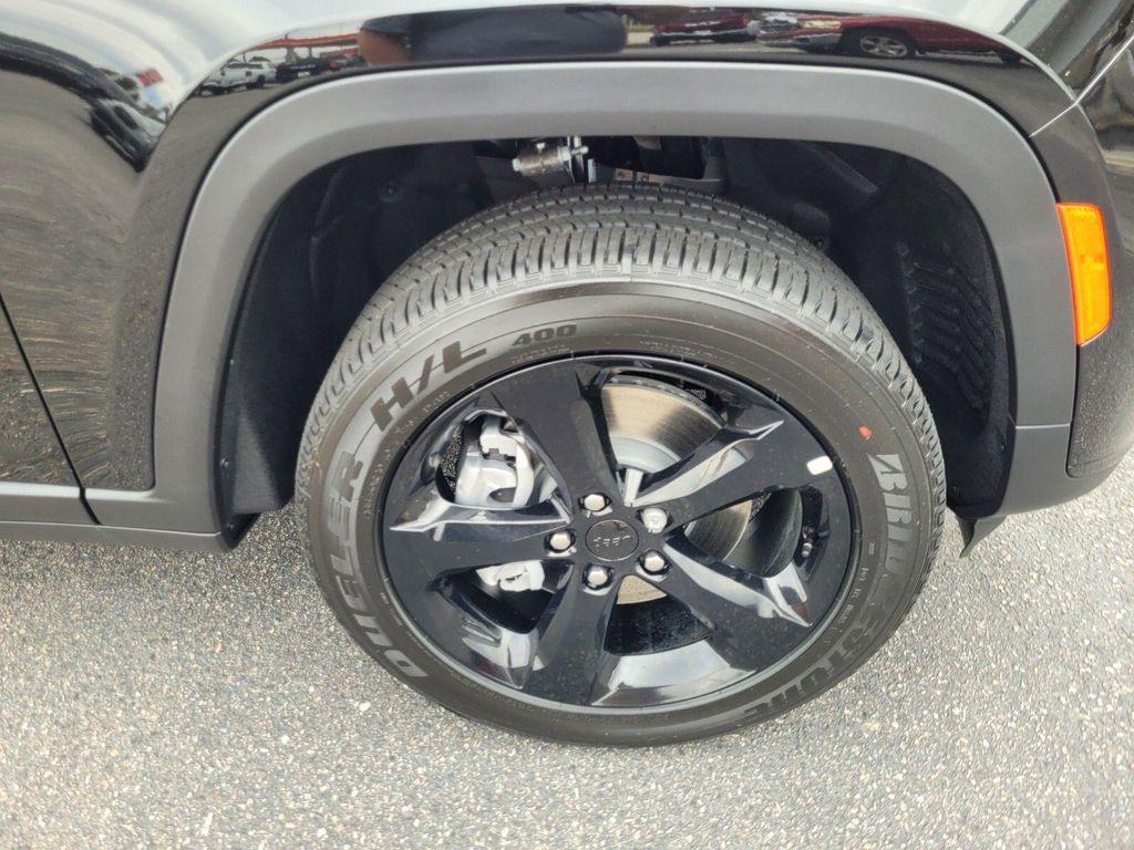 new 2025 Jeep Grand Cherokee L car, priced at $41,375