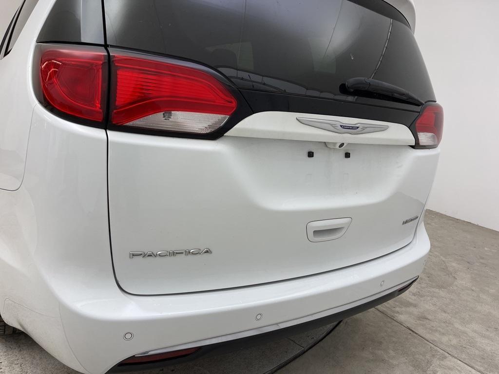 used 2020 Chrysler Pacifica car, priced at $17,491