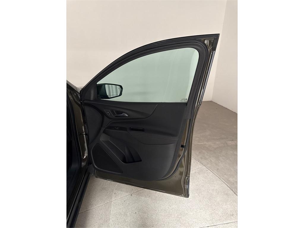 used 2024 Chevrolet Equinox car, priced at $22,891