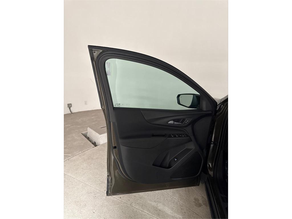 used 2024 Chevrolet Equinox car, priced at $22,891