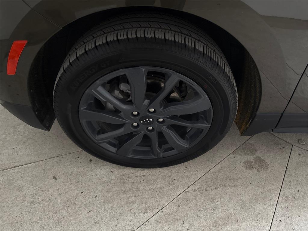 used 2024 Chevrolet Equinox car, priced at $22,891