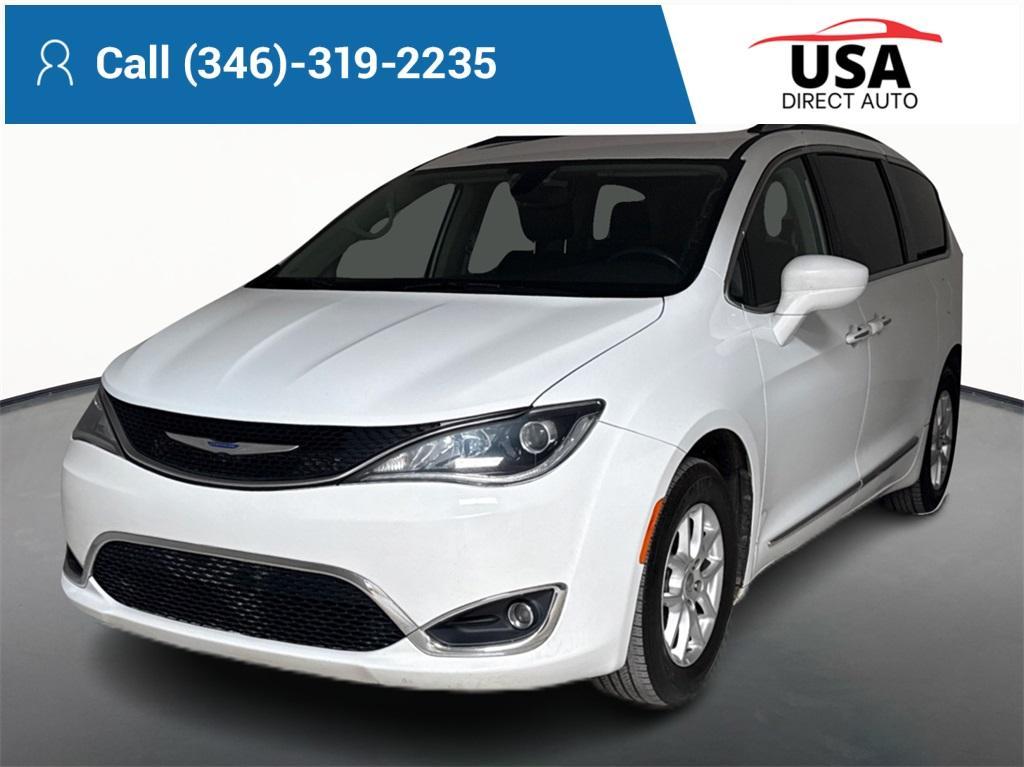 used 2020 Chrysler Pacifica car, priced at $14,441