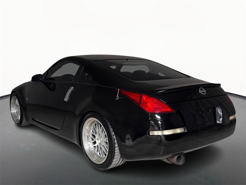 used 2005 Nissan 350Z car, priced at $10,991