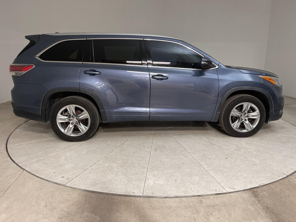 used 2015 Toyota Highlander car, priced at $17,291