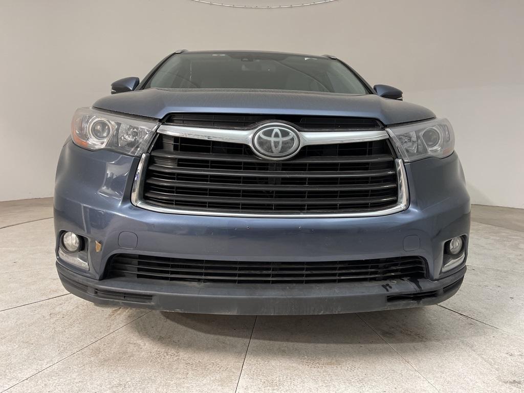 used 2015 Toyota Highlander car, priced at $17,291