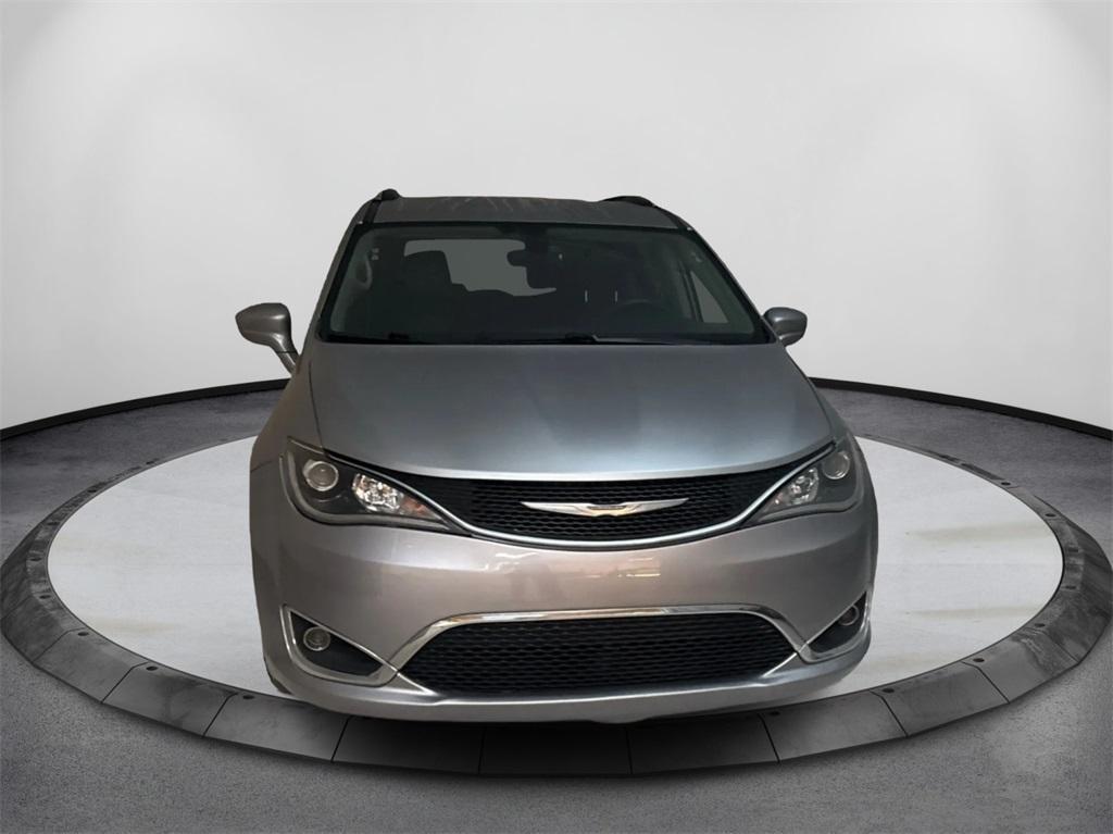 used 2018 Chrysler Pacifica car, priced at $11,141