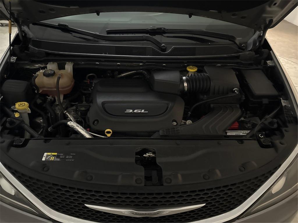 used 2018 Chrysler Pacifica car, priced at $11,141