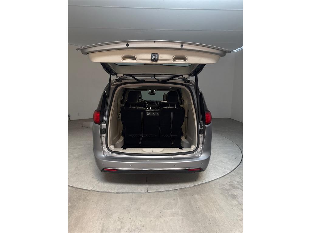 used 2018 Chrysler Pacifica car, priced at $11,141