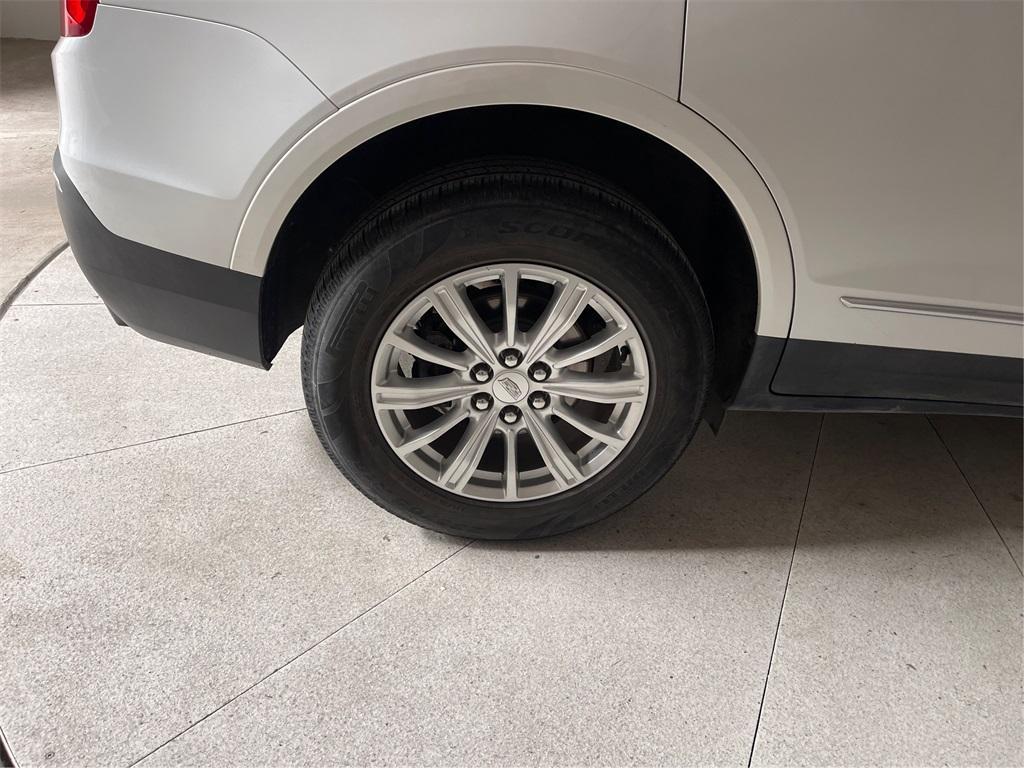 used 2018 Cadillac XT5 car, priced at $12,141