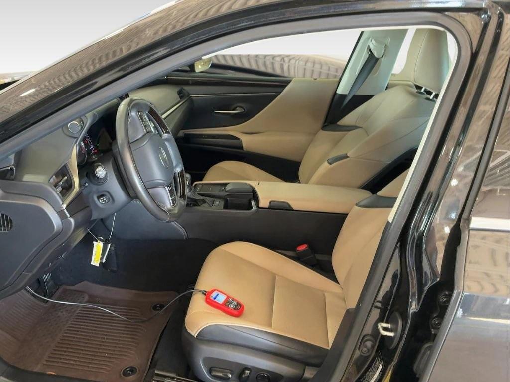 used 2019 Lexus ES 350 car, priced at $26,691