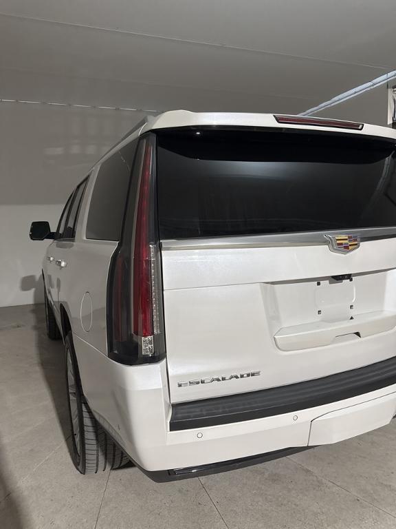 used 2018 Cadillac Escalade car, priced at $32,491