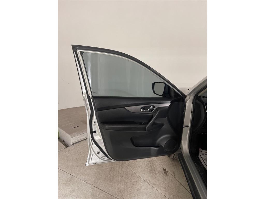 used 2016 Nissan Rogue car, priced at $9,491