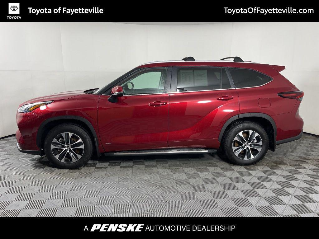 used 2025 Toyota Highlander Hybrid car, priced at $47,875