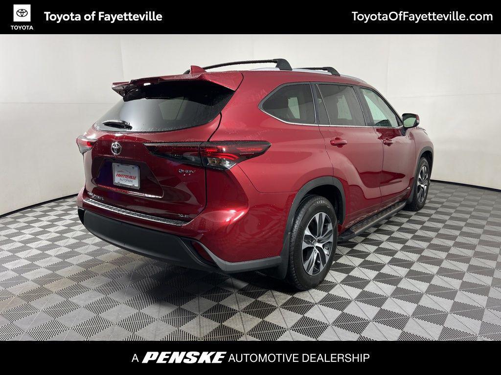 used 2025 Toyota Highlander Hybrid car, priced at $47,875