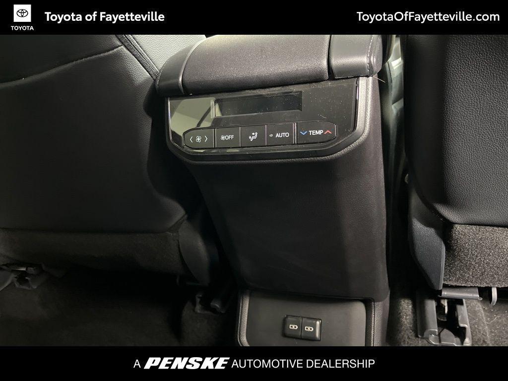 used 2025 Toyota Highlander Hybrid car, priced at $47,875