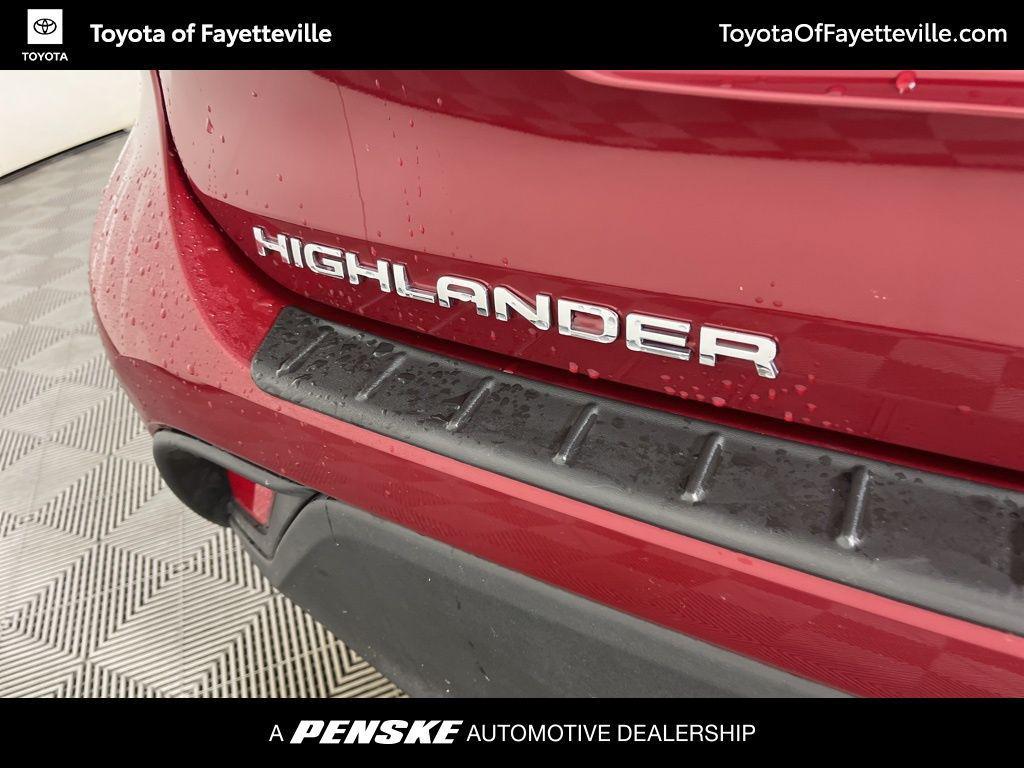 used 2025 Toyota Highlander Hybrid car, priced at $47,875