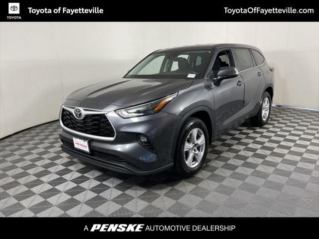 used 2024 Toyota Highlander car, priced at $40,999