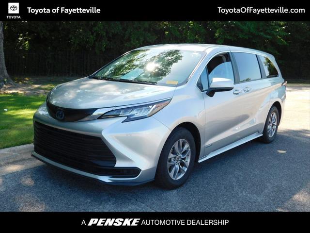 used 2021 Toyota Sienna car, priced at $29,959