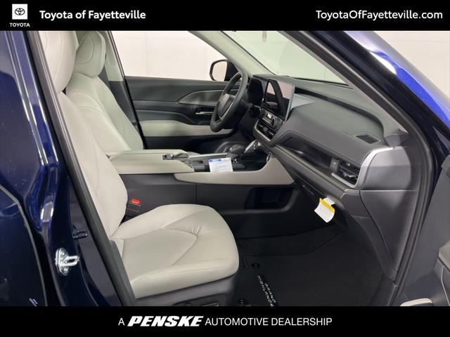 new 2025 Toyota Grand Highlander Hybrid car, priced at $53,483