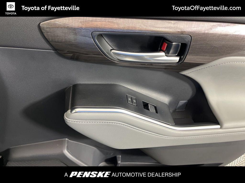 new 2026 Toyota Highlander car, priced at $51,968