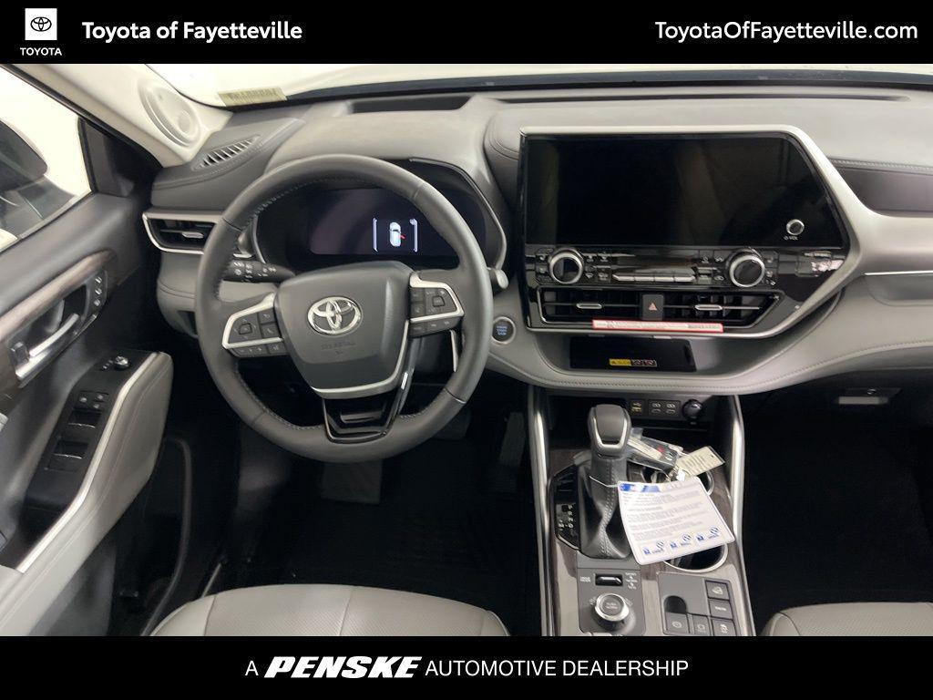 new 2026 Toyota Highlander car, priced at $51,968