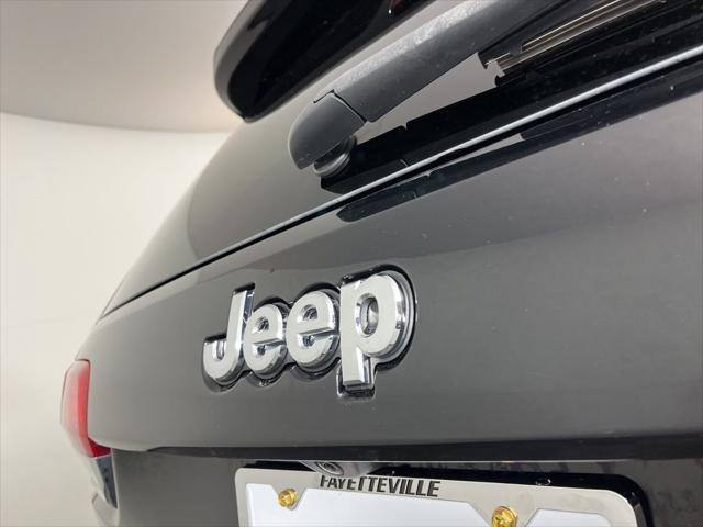 used 2017 Jeep Grand Cherokee car, priced at $15,995