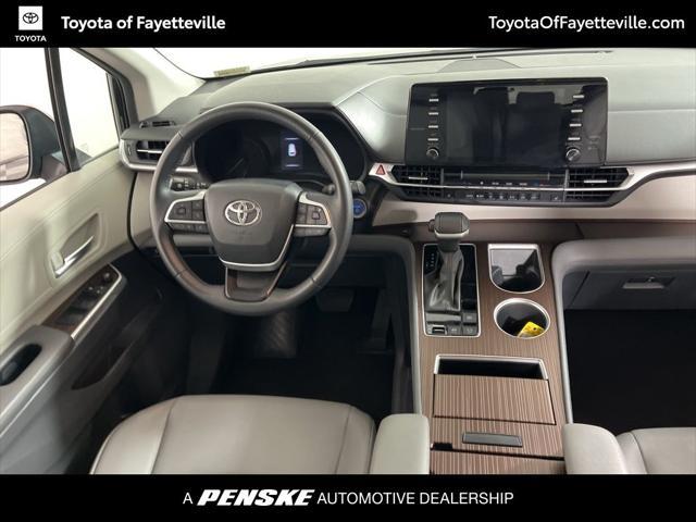 used 2023 Toyota Sienna car, priced at $40,752