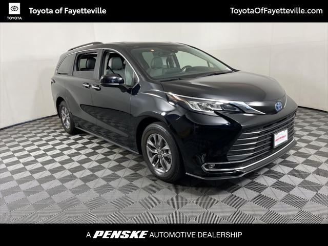 used 2023 Toyota Sienna car, priced at $40,752