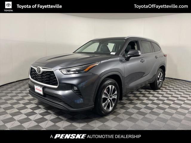 used 2024 Toyota Highlander car, priced at $44,990
