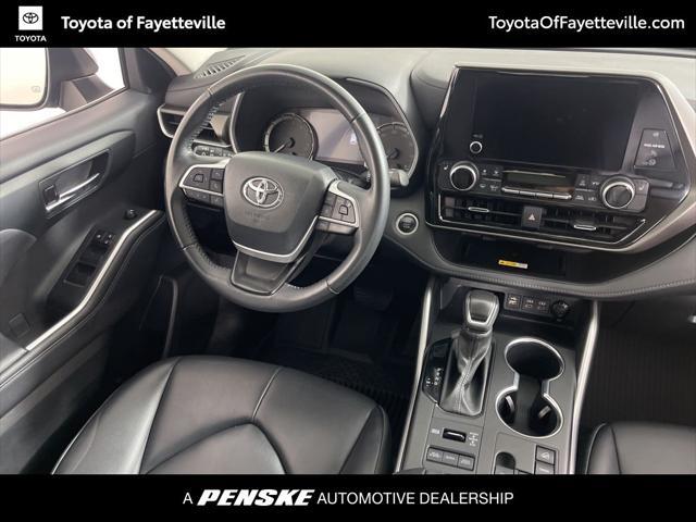 used 2024 Toyota Highlander car, priced at $44,990