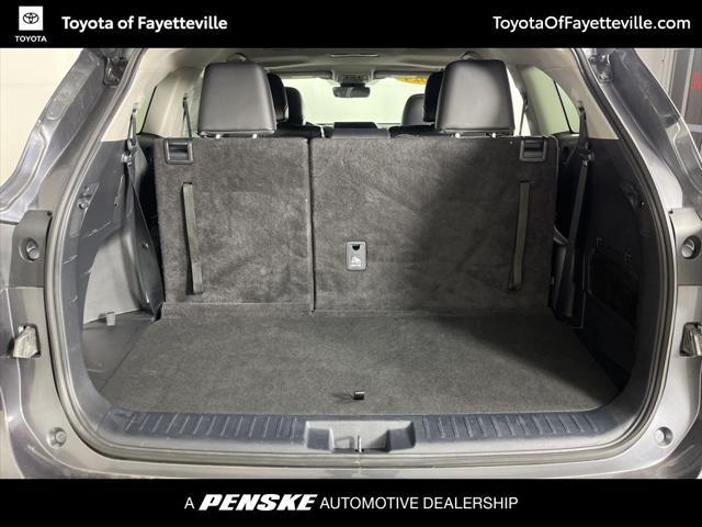 used 2024 Toyota Highlander car, priced at $44,990