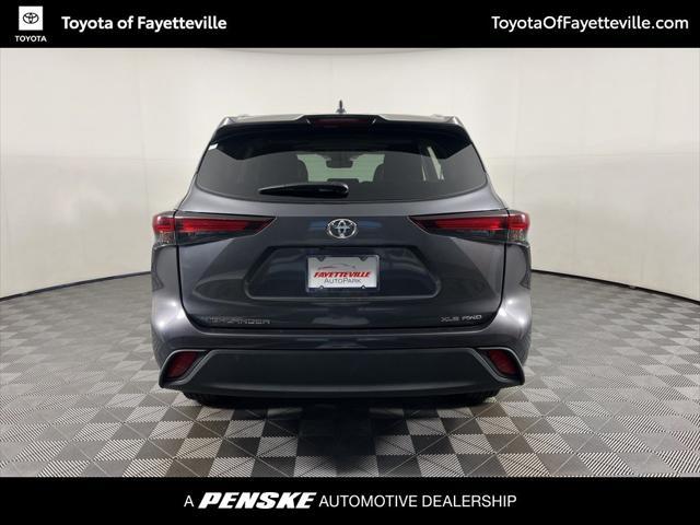 used 2024 Toyota Highlander car, priced at $44,990