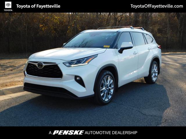 used 2020 Toyota Highlander car, priced at $31,891