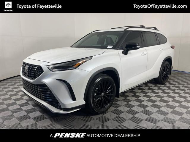 used 2023 Toyota Highlander car, priced at $43,945