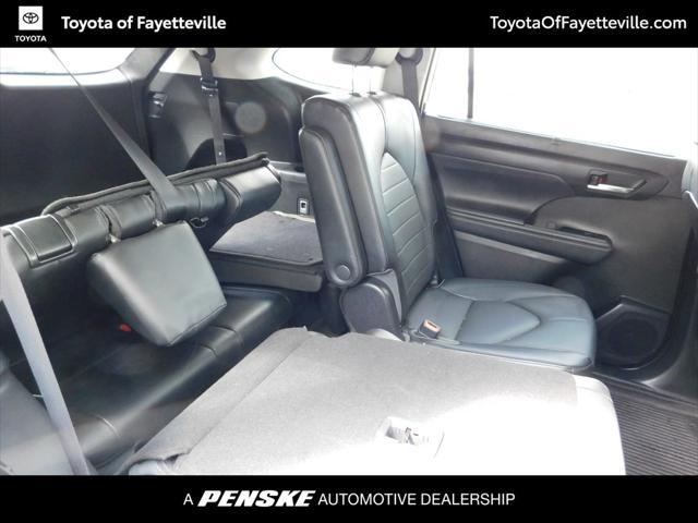 used 2021 Toyota Highlander car, priced at $34,969