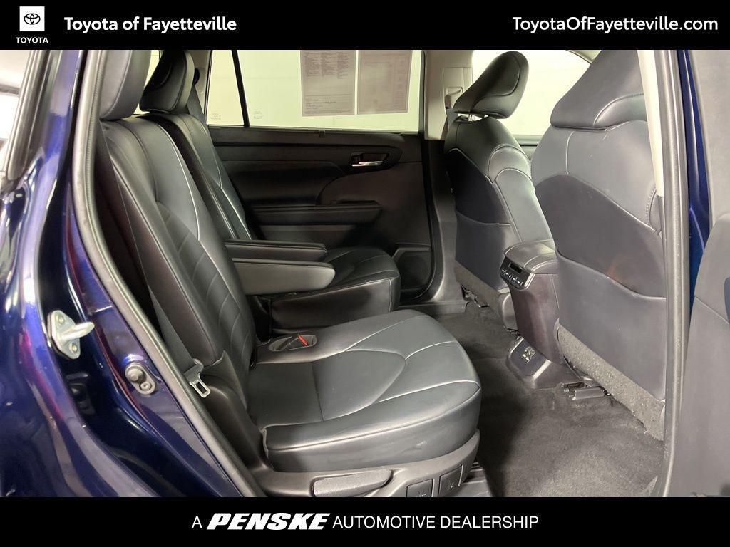 used 2021 Toyota Highlander car, priced at $28,762
