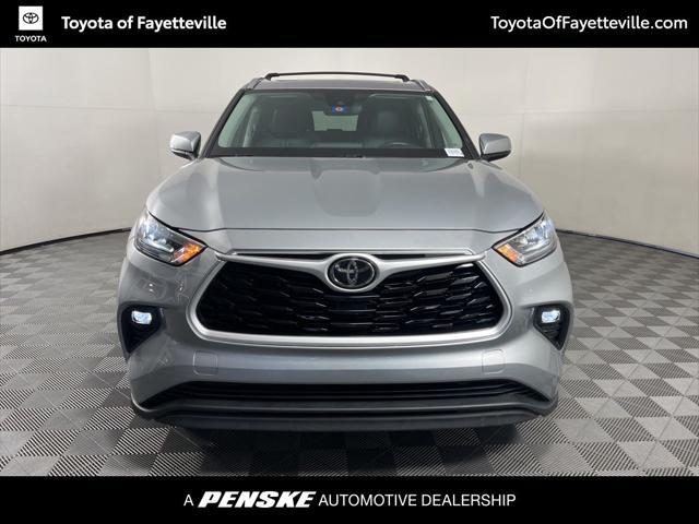 used 2020 Toyota Highlander car, priced at $29,999