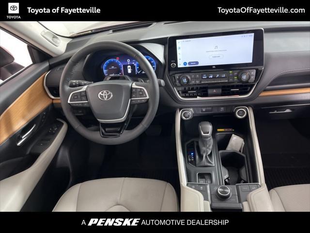 used 2025 Toyota Grand Highlander car, priced at $65,925
