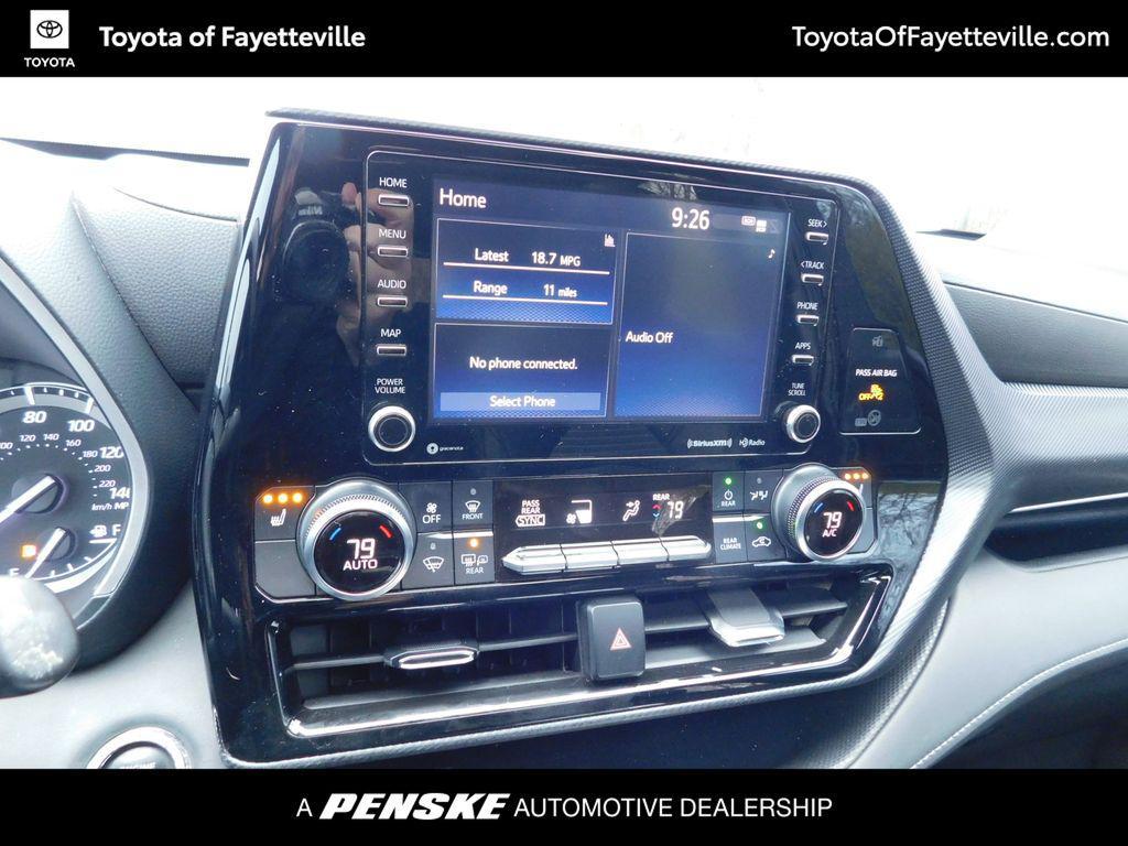 used 2022 Toyota Highlander car, priced at $33,950