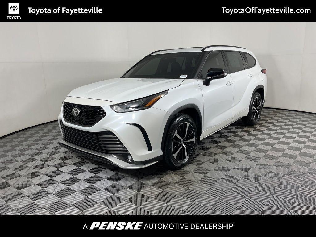 used 2022 Toyota Highlander car, priced at $39,595