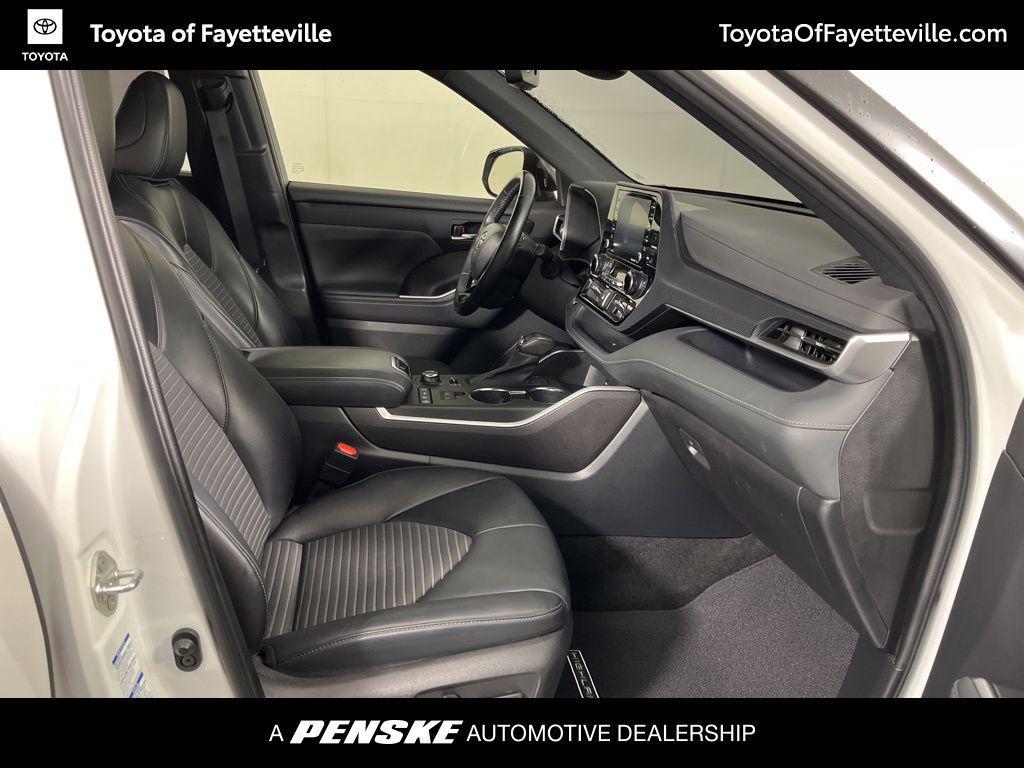 used 2022 Toyota Highlander car, priced at $39,595