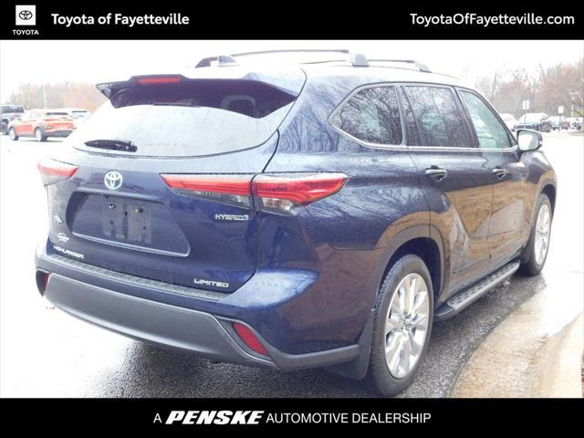 used 2022 Toyota Highlander Hybrid car, priced at $34,994