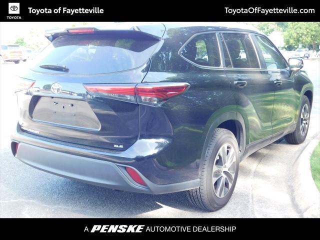 used 2023 Toyota Highlander car, priced at $37,998