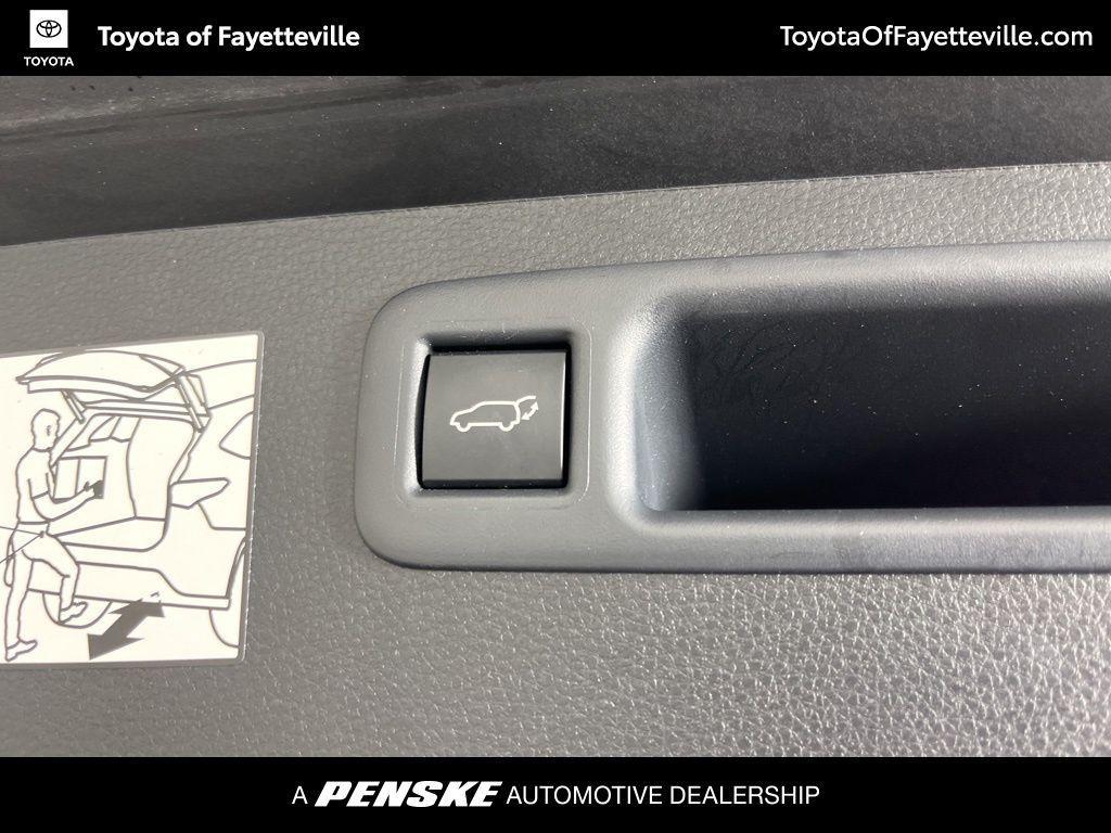 used 2024 Toyota Highlander Hybrid car, priced at $44,754