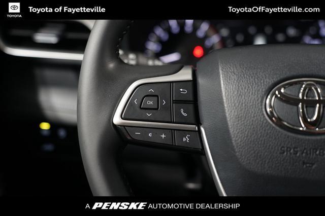 used 2024 Toyota Highlander car, priced at $40,999