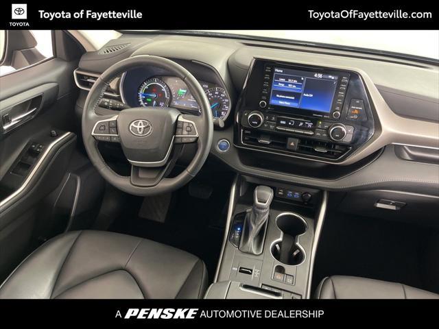 used 2022 Toyota Highlander Hybrid car, priced at $39,997