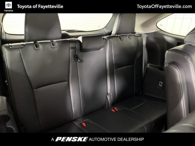 used 2024 Toyota Highlander car, priced at $44,990