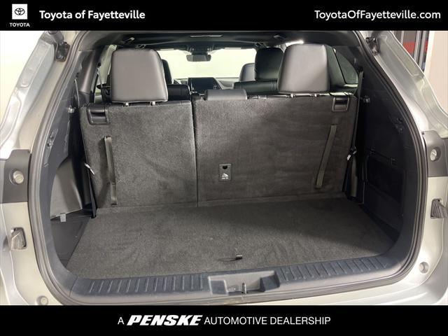 used 2024 Toyota Highlander car, priced at $49,900